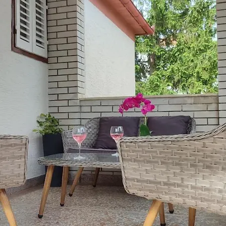 Appartement Mimoza Kali