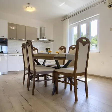 Mimoza Appartement Kali